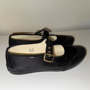 Vans Mary Jane Shoes 9.5W, Black